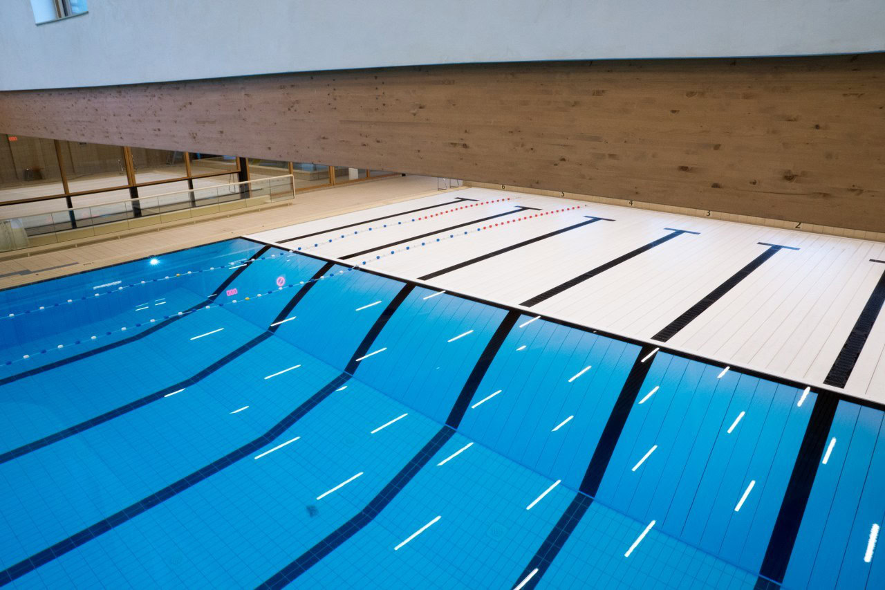 Suelos de piscinas móviles